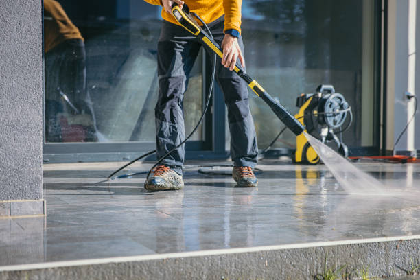 Playground Equipment Cleaning in Yale, MI